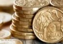 Đôla Úc gần mức cao nhất 4 tháng, vàng tỏa sáng trên $2,000 USD