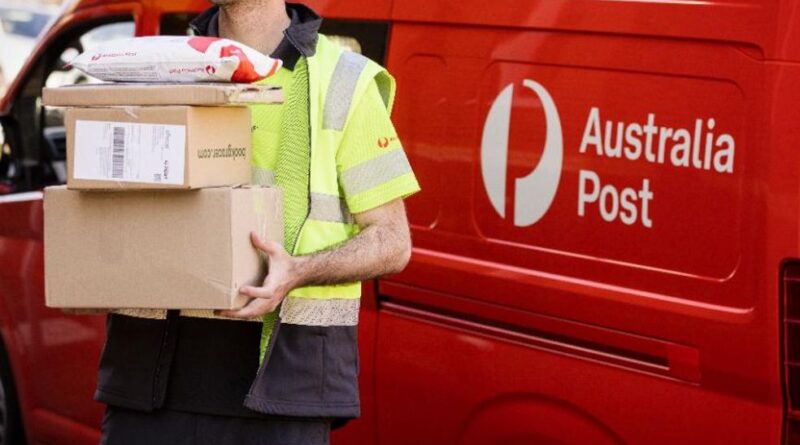 Đàn ông đột nhập bưu điện Melbourne trộm cắp bưu kiện trị giá $10,000