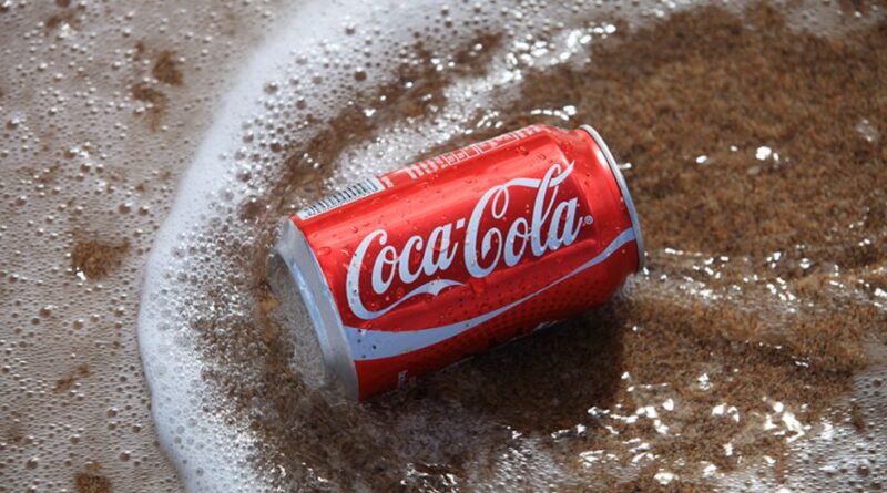 Coca-Cola là nhà sản xuất gây ô nhiễm nhựa lớn nhất thế giới
