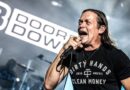 Ca sĩ 3 Doors Down Brad Arnold qua đời ở tuổi 47 sau 9 tháng chống chọi ung thư