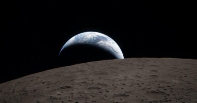Cận cảnh khoảnh khắc ‘Trái Đất lặn’ phía sau Mặt Trăng từ tàu Artemis II