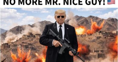 Tổng thống Trump đăng hình cầm súng, gửi lời tới Iran