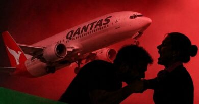 Qantas cấm bay vĩnh viễn hành khách bị cáo buộc cắn tiếp viên, đòi hút thuốc