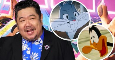 Diễn viên Eric Bauza, người lồng ghép giọng Bugs Bunny và Daffy Duck, qua đời ở tuổi 46 Diễn viên Eric Bauza, người lồng ghép giọng Bugs Bunny và Daffy Duck, qua đời ở tuổi 46